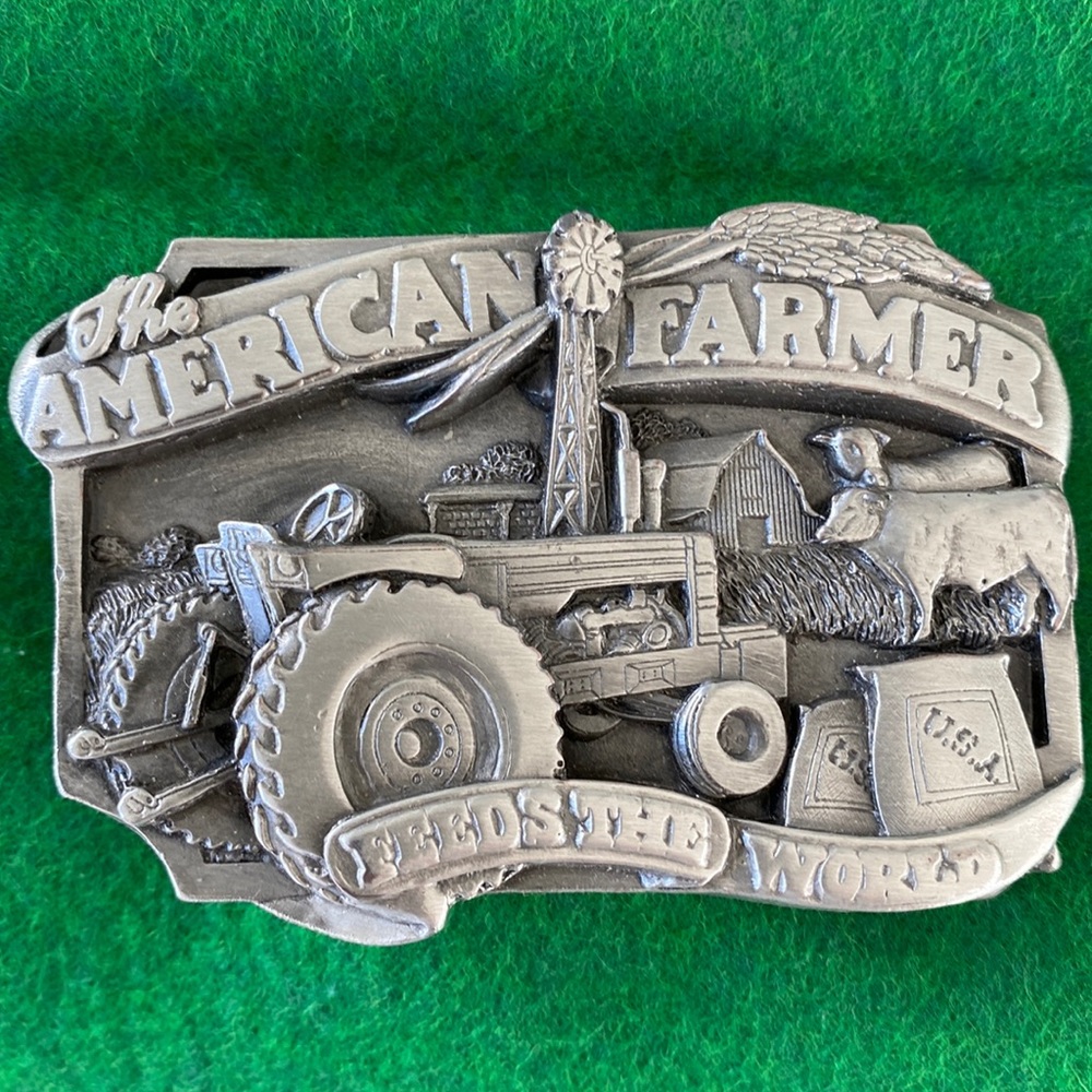 Siskiyou BeltBuckle - The American Farmer Feeds the World- Vintage